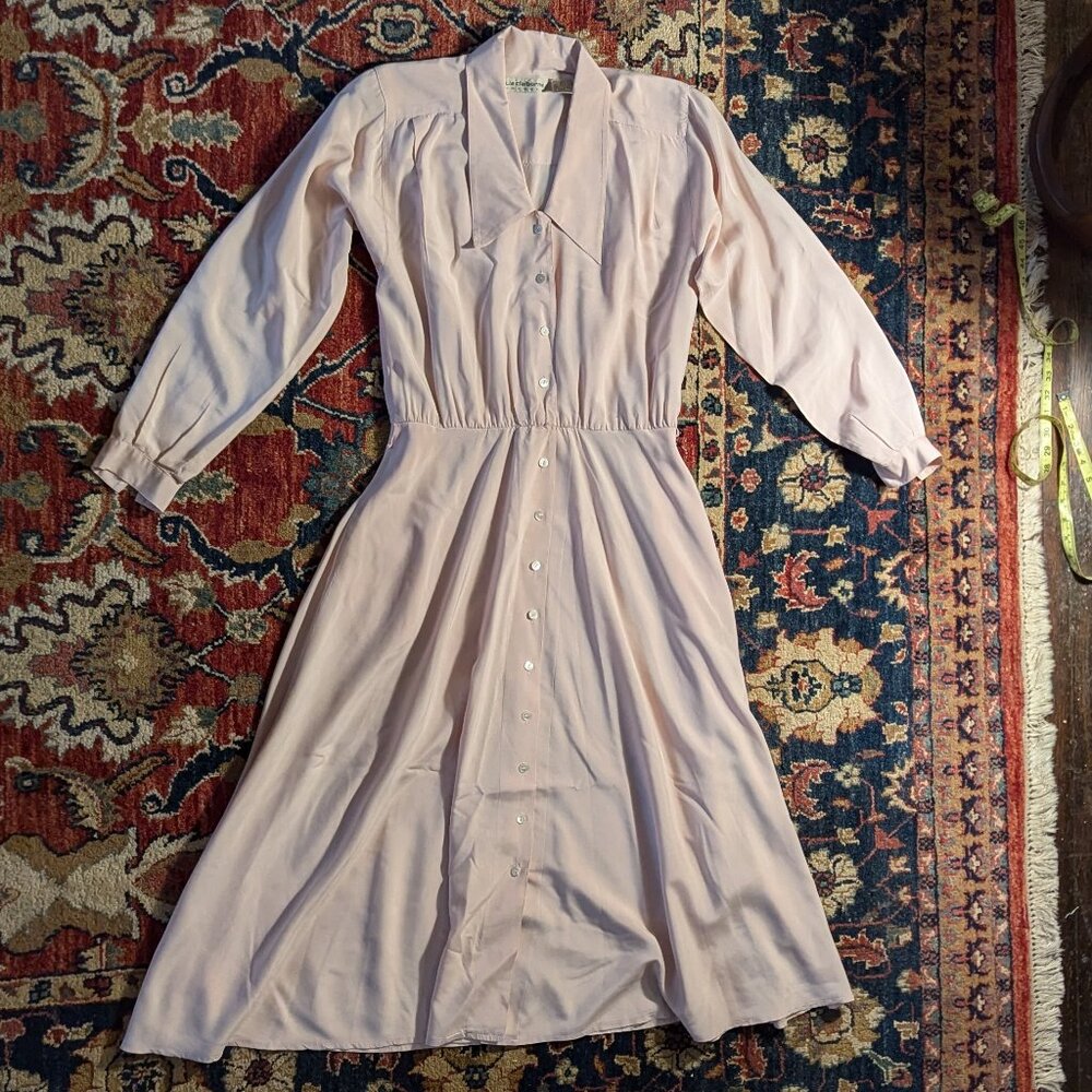 Liz Claiborne dress, pure silk, shell buttons, pale pink sz6